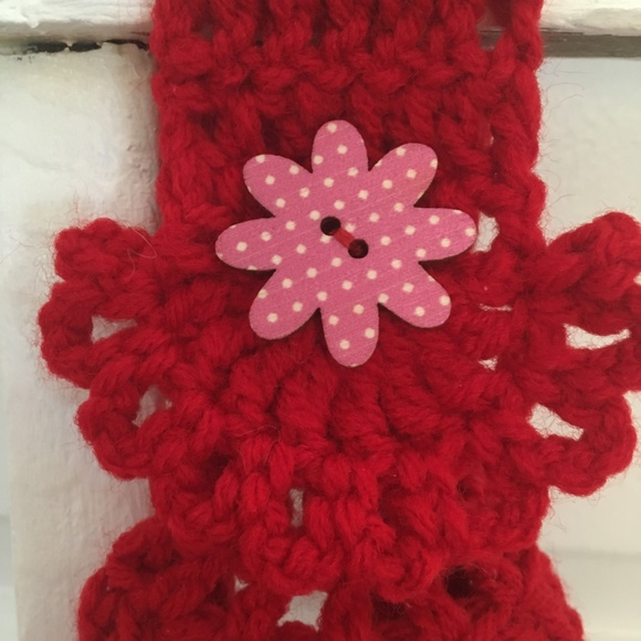 NWOT Lovely Rose Hand Crocheted Towel - Picture 6 of 7